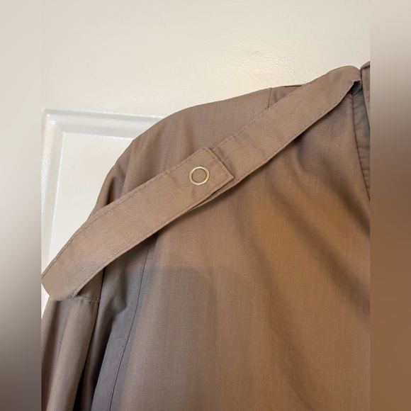 Members Only Vintage Taupe Jacket *EXCELLENT CONDITION* - Picture 7 of 11